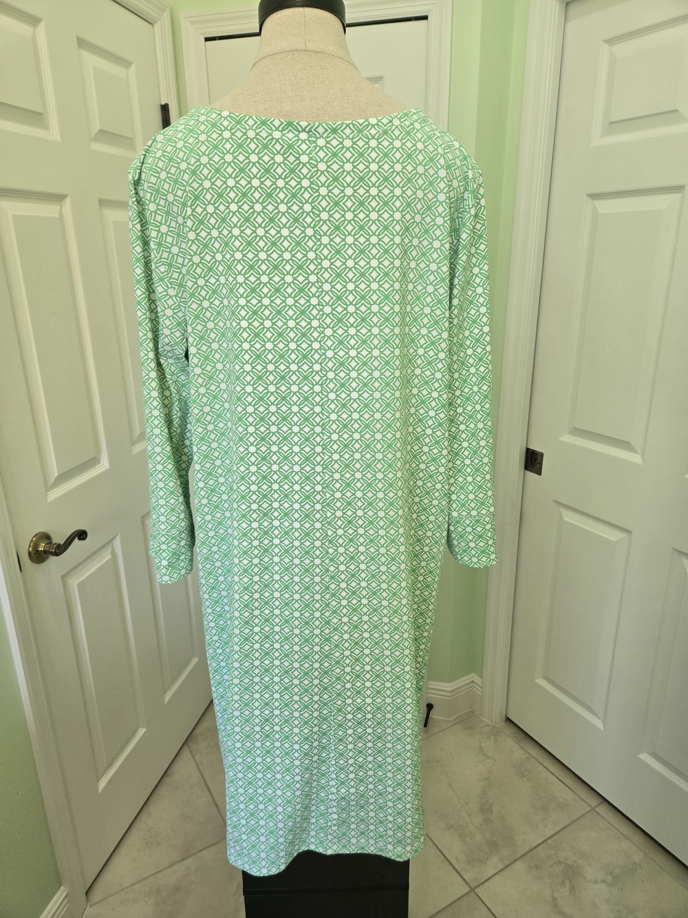 Lilly Pulitzer Chilly Lilly Solia UPF 50 Green White Geometric LS Dress XXL - Picture 7 of 14